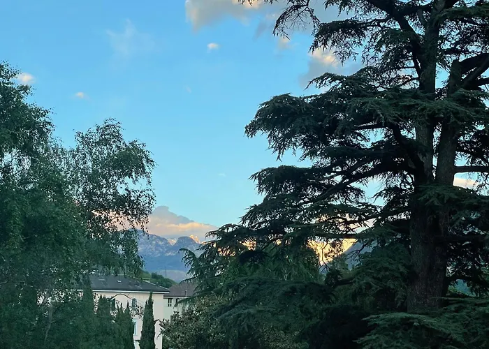 Giacomuzzi Bed & Breakfast *